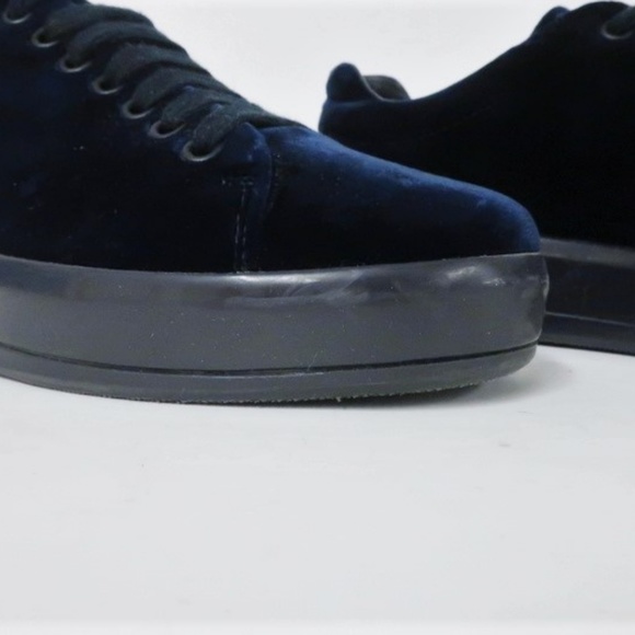Prada Linea Rossa Velvet Platform Sneaker Navy Siz - Picture 3 of 8